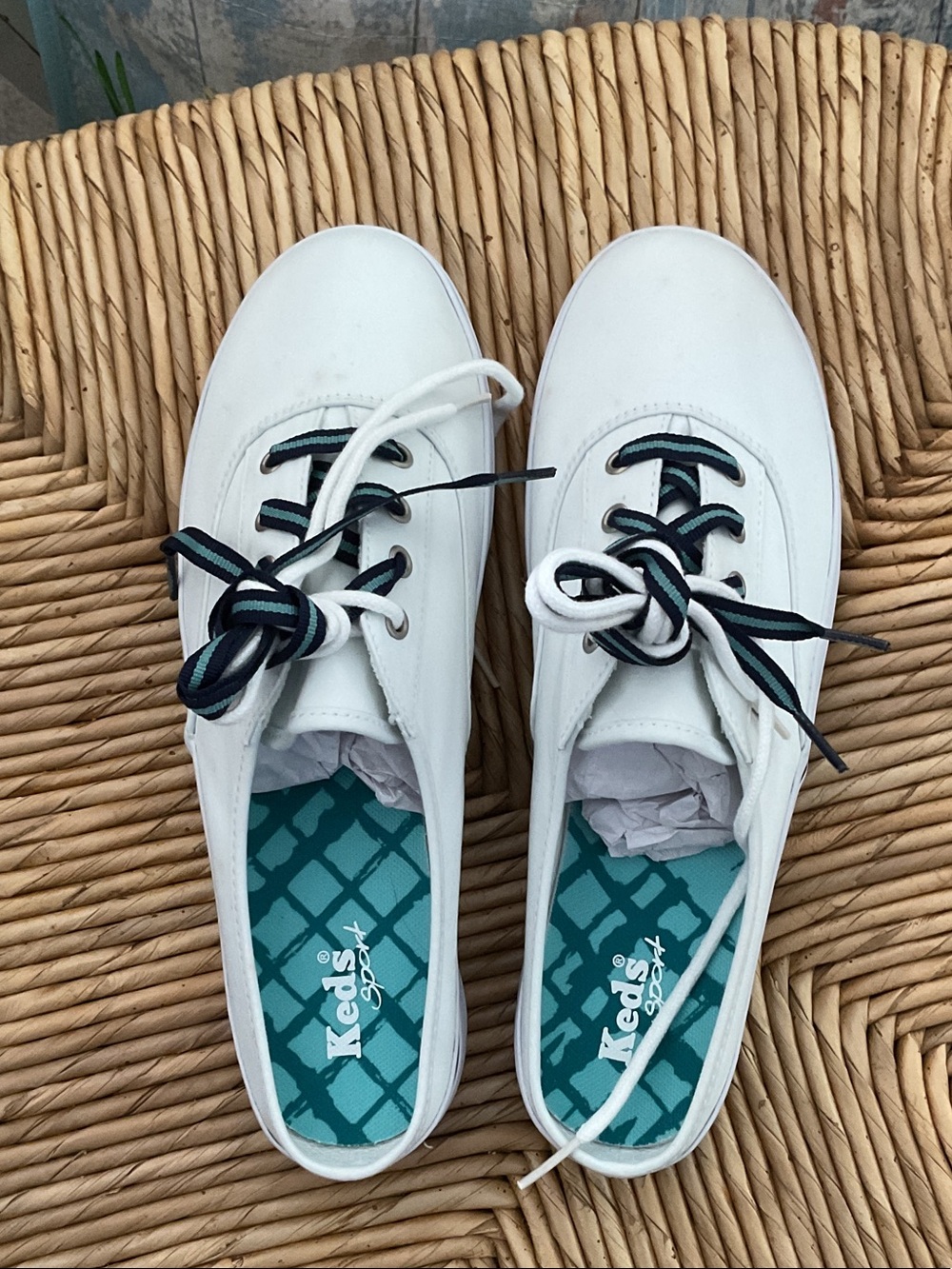 Keds White Canvas Sneakers with Teal Patterned Insole and Black-Teal Laces